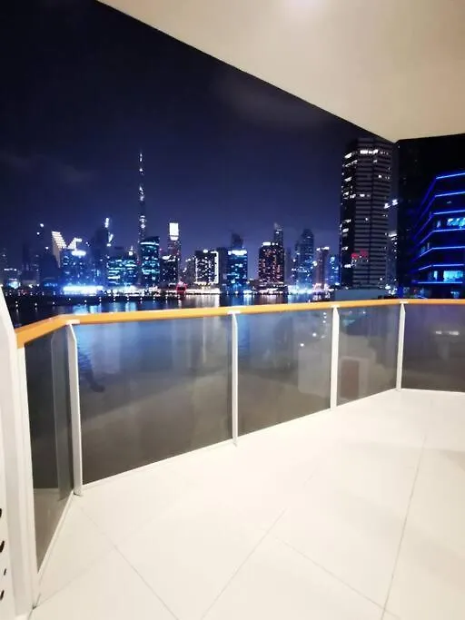 208 Amazing 2 Bedroom With Burj Khalifa & Canal View Dubai United Arab Emirates