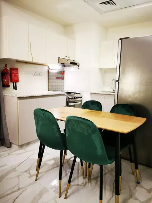 208 Amazing 2 Bedroom With Burj Khalifa & Canal View Dubai Holiday home