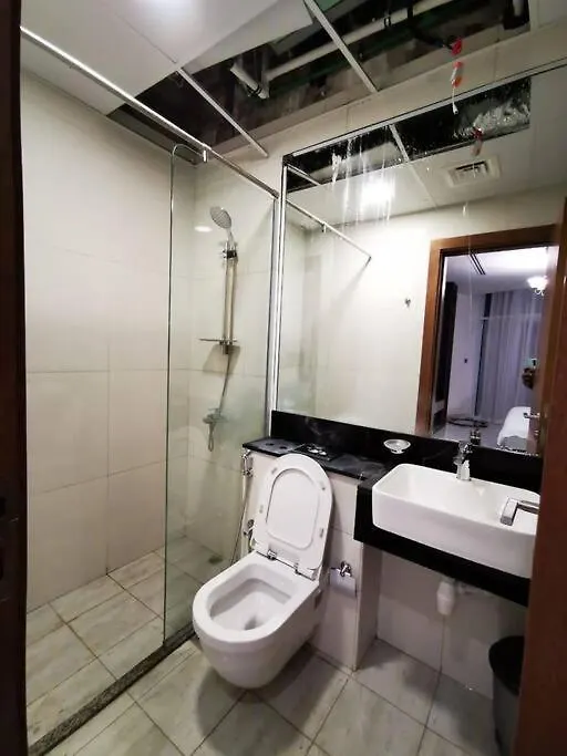 208 Amazing 2 Bedroom With Burj Khalifa & Canal View Dubai Holiday home