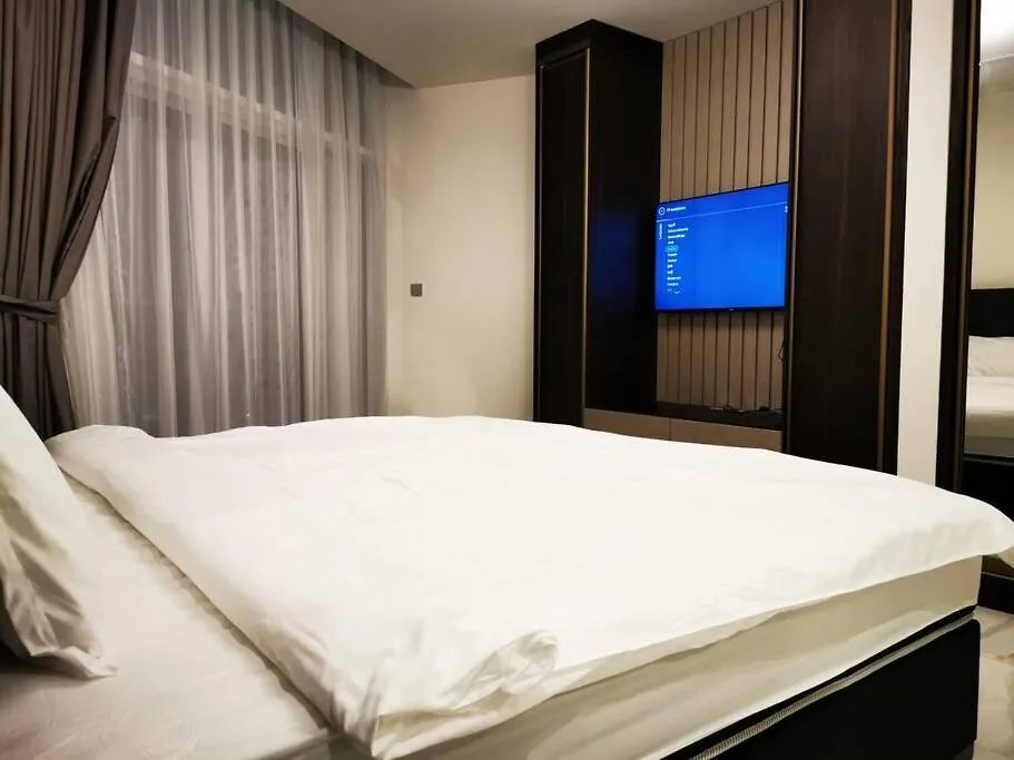 208 Amazing 2 Bedroom With Burj Khalifa & Canal View Dubai 0*,